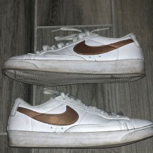 Nike blazer rose gold